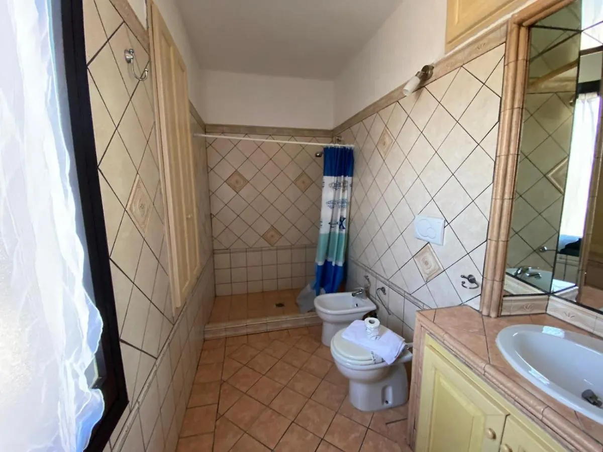 Lo Smeraldo Palau Apartment 0*,  Italy